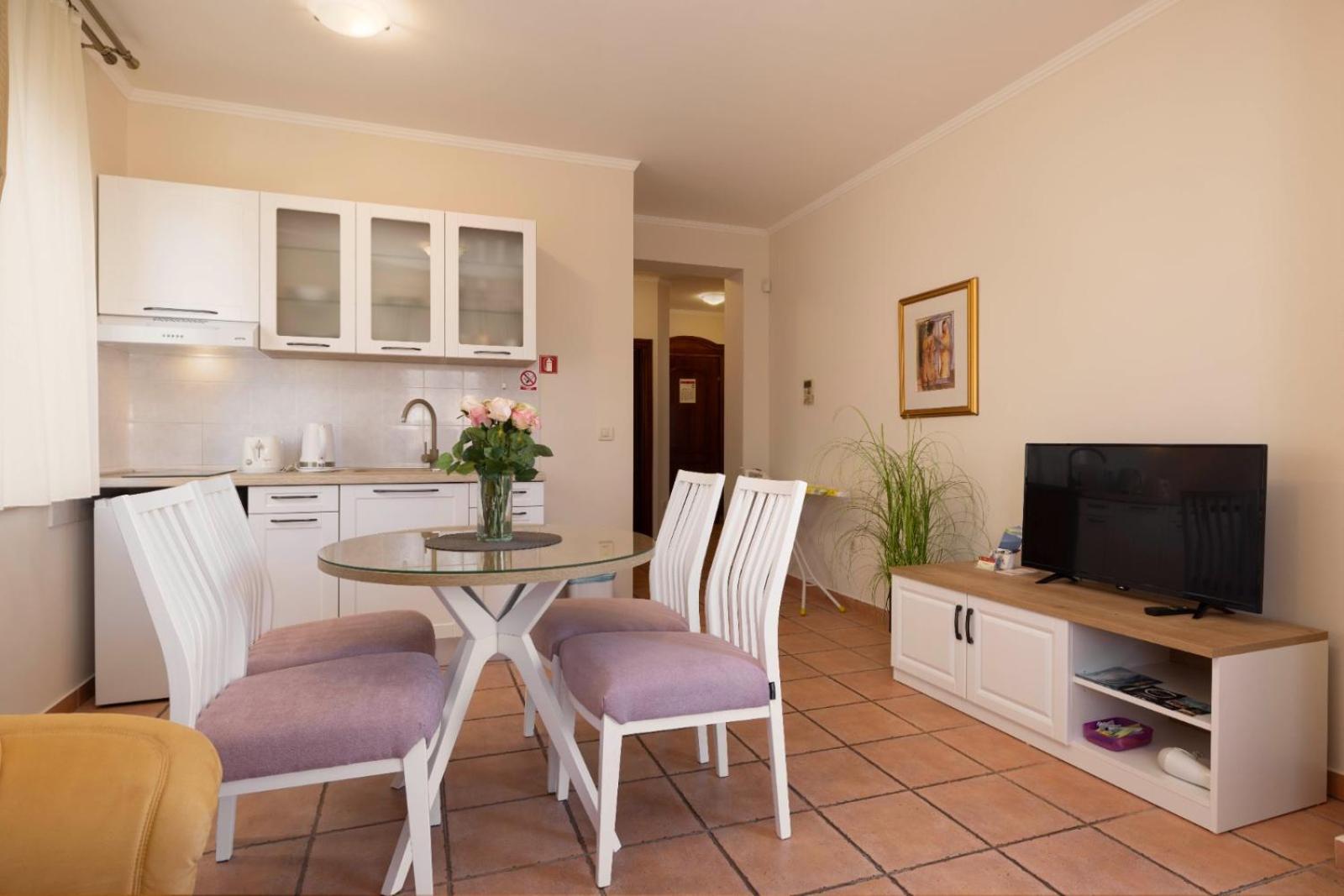 Aparthotel Villa Mozart Podgora Extérieur photo
